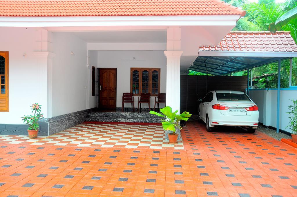 Thrissur Grace Guest Home מראה חיצוני תמונה