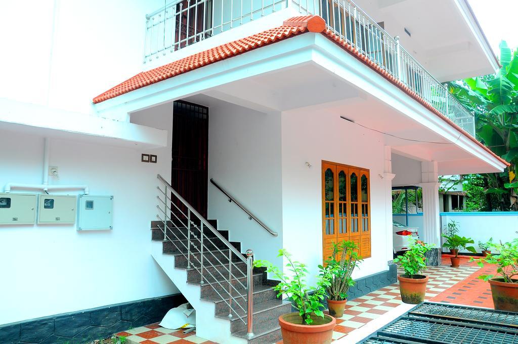 Thrissur Grace Guest Home מראה חיצוני תמונה